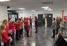 “Είπαν” τα κάλαντα στο δήμαρχο Λεβαδέων