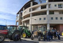 Ενίσχυση του μπλόκου των αγροτών στο Διοικητήριο-προσφυγές σε Ε.Ε και OLAF