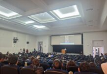 Mια μοναδική ομιλία στο Δημοτικό Σχολείο Πλαταιών με .. «άλλα μάτια»
