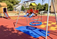 Δόθηκε για χρήση η αναβαθμισμένη παιδική χαρά στον Συνοικισμό Λιβαδειάς