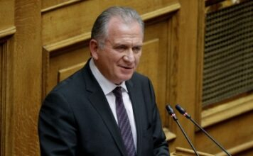 «Η Κυβέρνηση πανηγυρίζει όταν οι οφειλές προς e-ΕΦΚΑ εκτοξεύονται σε 52,4 δις, δηλαδή το 1/4 του ΑΕΠ στο δεύτερο τρίμηνο του 2026».